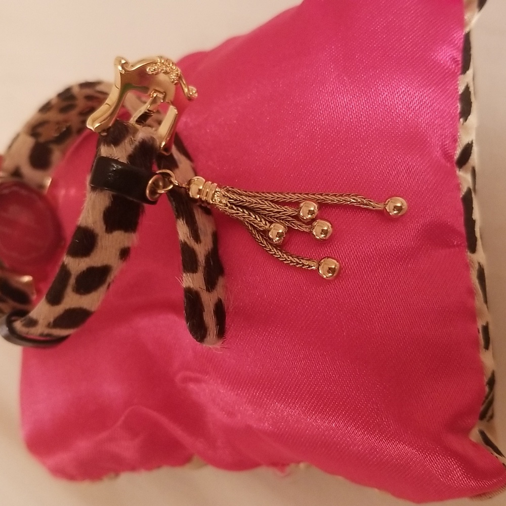 💝Betsey Johnson Tassel Watch w/ Leopard Print Band - Picture 4 of 11